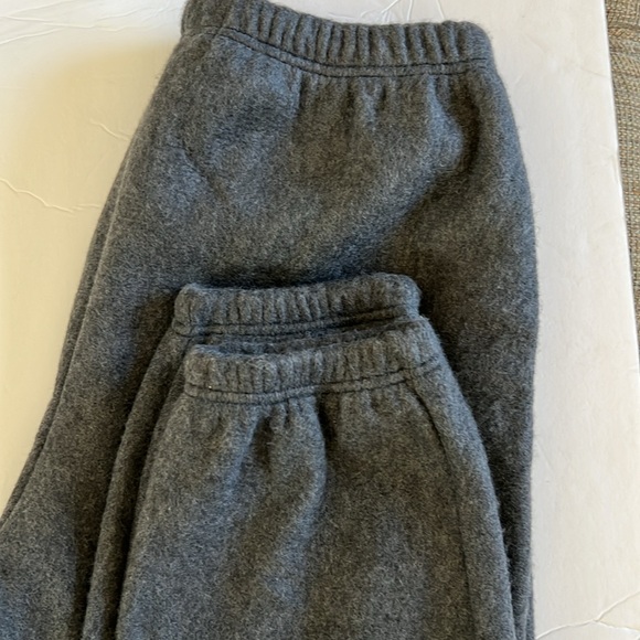 Old Navy Fleece sweats size Med. - Picture 3 of 3